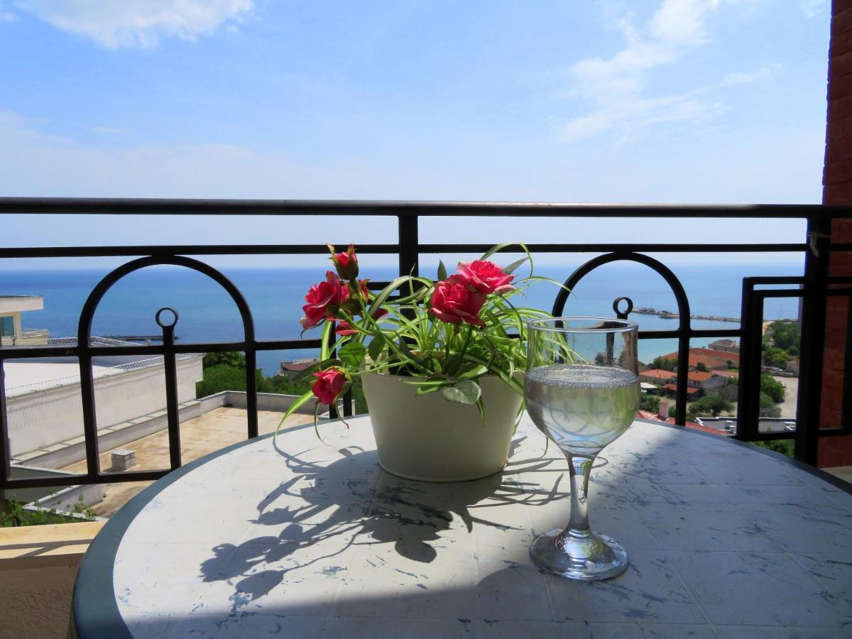 Апартаменти Свети Георги - Saint George Apartments Kavarna Exteriér fotografie