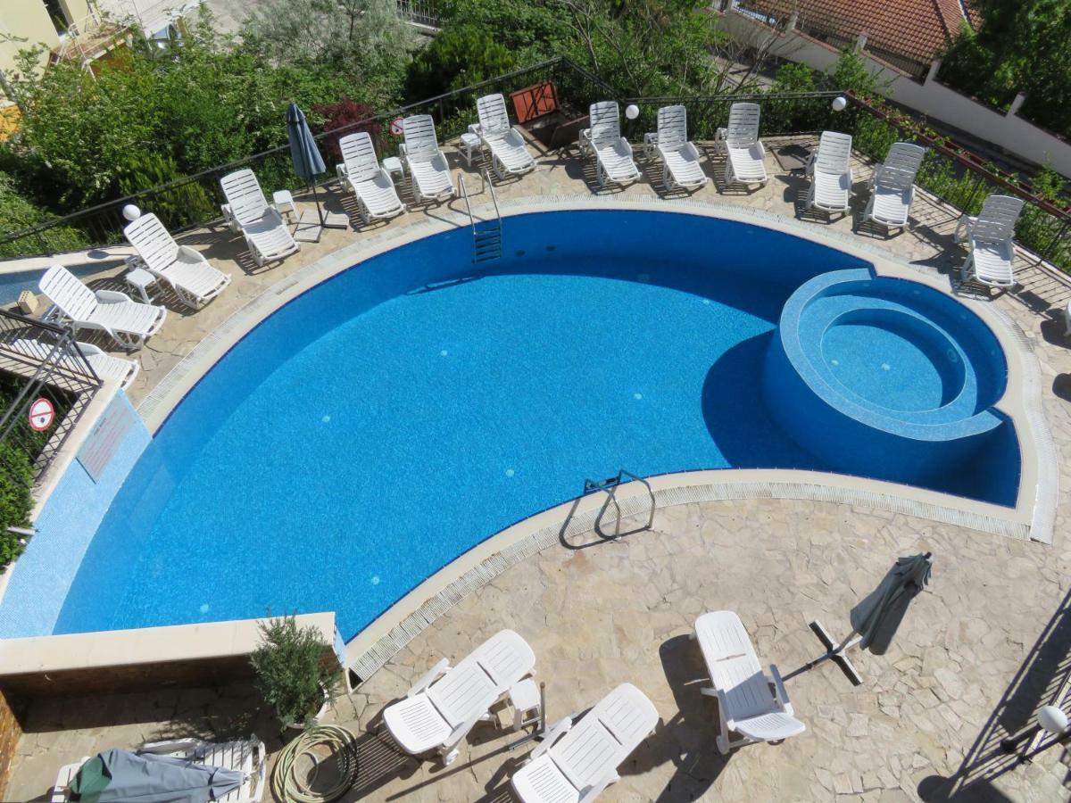Апартаменти Свети Георги - Saint George Apartments Kavarna Exteriér fotografie